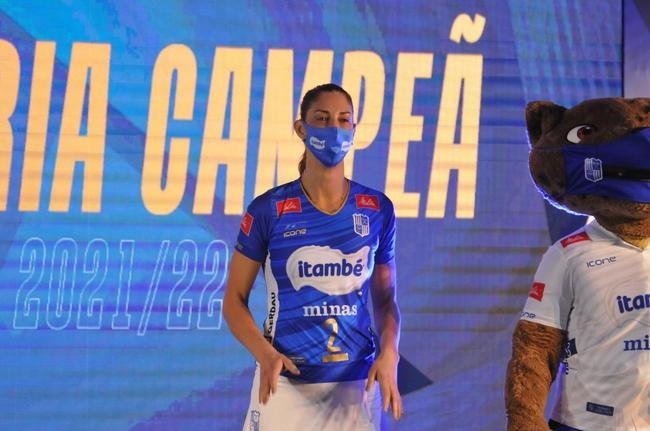 Time Feminino de V�lei do Minas foi apresentado nesta quarta-feira (11/10)