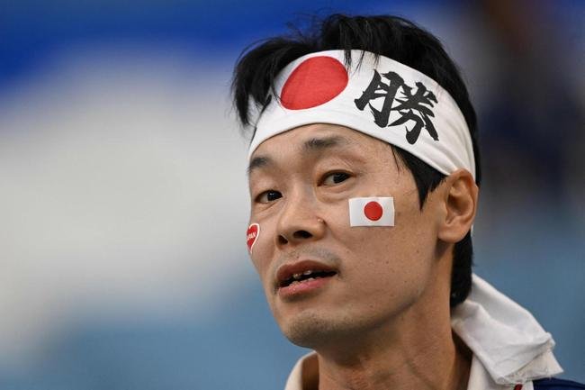 Torcida coloriu o Estdio Al Janoub, no Catar, para acompanhar a partida entre Japo e Crocia, pelas oitavas de final