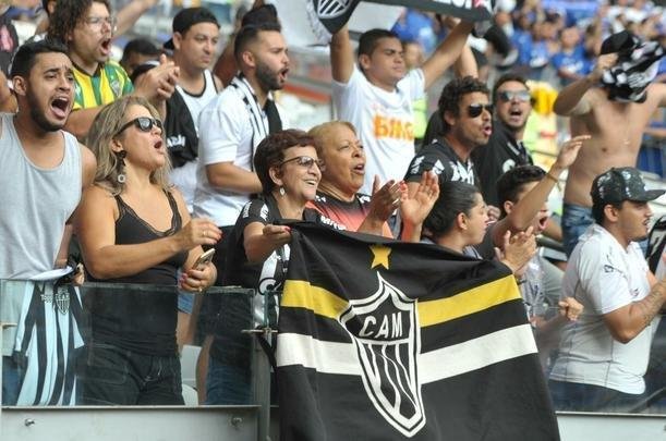 Fotos da torcida do Atltico na primeira final do Mineiro, contra o Cruzeiro, no Mineiro