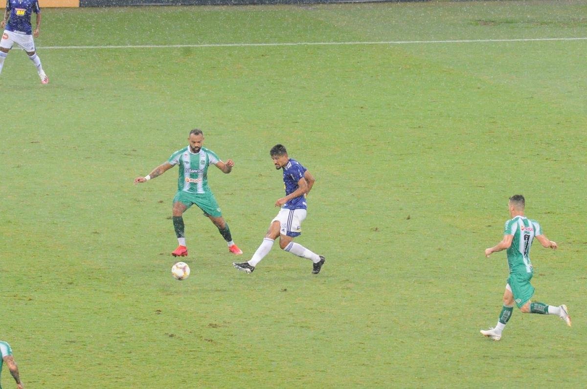 Cruzeiro x Juventude: fotos do jogo desta sexta-feira, no Mineiro, pela 16 rodada da Srie B