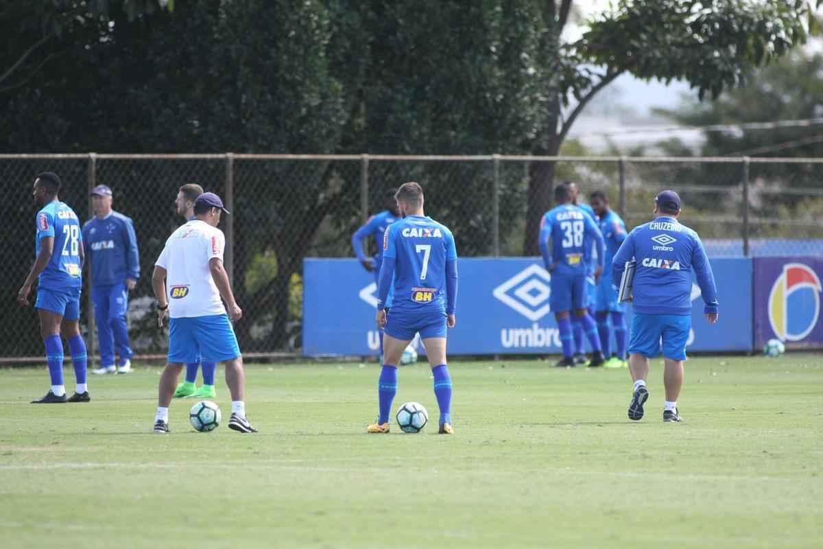 Imagens do treino do Cruzeiro na manh desta quarta-feira, 2 de agosto, na Toca da Raposa II