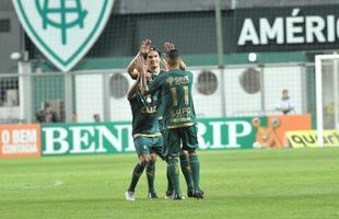 Fotos do jogo entre Amrica e Internacional, no Independncia, pela 15 rodada do Campeonato Brasileiro