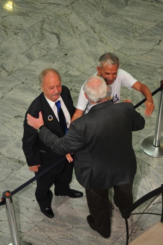 Wagner Pires de S venceu eleio com 235 votos e  o novo presidente do Cruzeiro. Ele comendar o clube no trinio 2018, 2019 e 2020. Srgio Santos Rodrigues, apoiado por Zez Perrella, ficou com 200 votos no pleito.