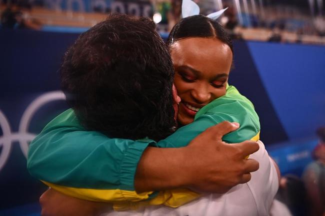 Rebeca Andrade conquistou a medalha de ouro no salto