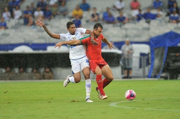 Cruzeiro vence Boa Esporte e segue invicto e lder do Campeonato Mineiro 