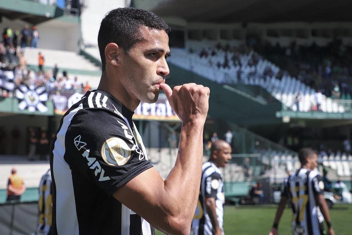 Alan Kardec - Jogou no Palmeiras entre 2013 e 2014. Chegou ao Atltico em 2022.