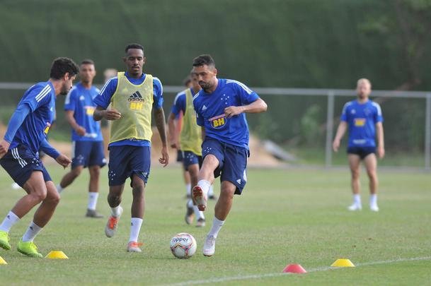 Fotos do terceiro treino do Cruzeiro na Toca da Raposa II (crdito: Alexandre Guzanshe/EM D.A Press)