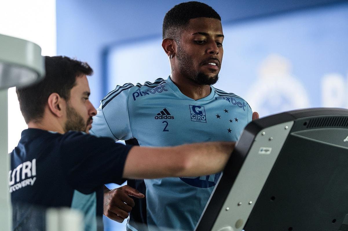 Wesley Gasolina, lateral-direito