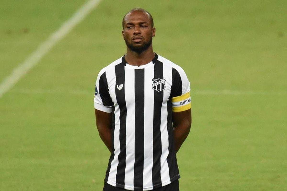 Luiz Otvio - zagueiro do Cear