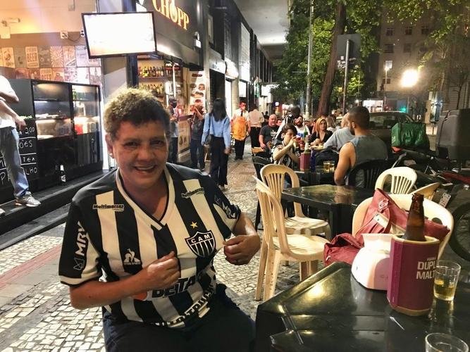 Torcedores do Atltico acompanham a partida contra o Palmeiras em alguns bares de Belo Horizonte 