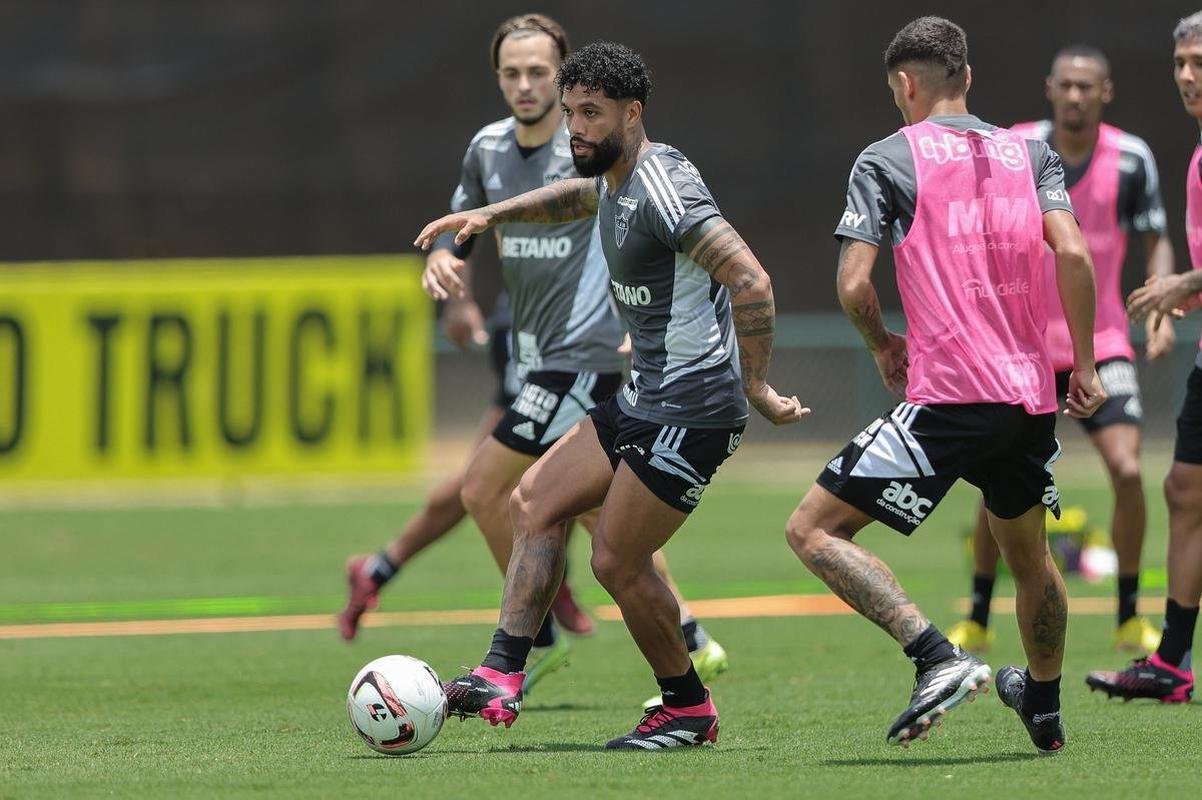 Atltico teve um dia de folga aps o empate com o Cruzeiro no clssico. Elenco de Coudet retomou atividades na Cidade do Galo na tarde desta quarta-feira (15/2).