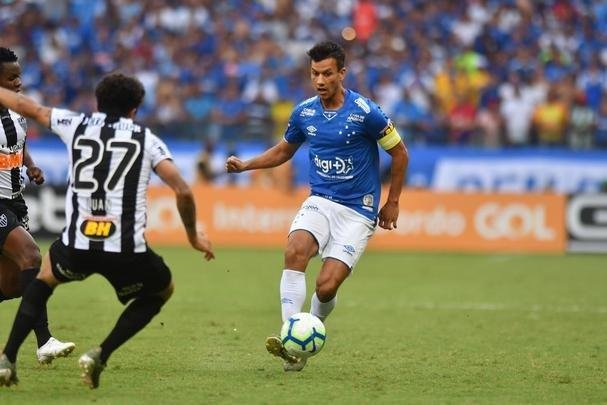 As melhores fotos do clássico entre Cruzeiro e Atlético, no Mineirão, pela 32ª rodada do Campeonato Brasileiro