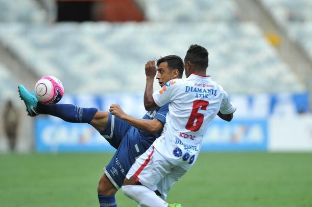 Fotos de Cruzeiro x Villa Nova, no Mineiro, pela stima rodada do Campeonato Mineiro