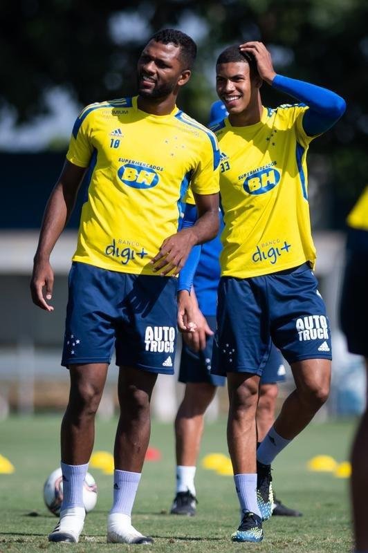 Cruzeiro precisa vencer o Amrica por dois gols de diferena para ir  final do Mineiro 