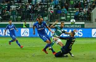 Barcos abriu o placar aos quatro minutos e colocou o Cruzeiro em vantagem na semifinal: 1 a 0