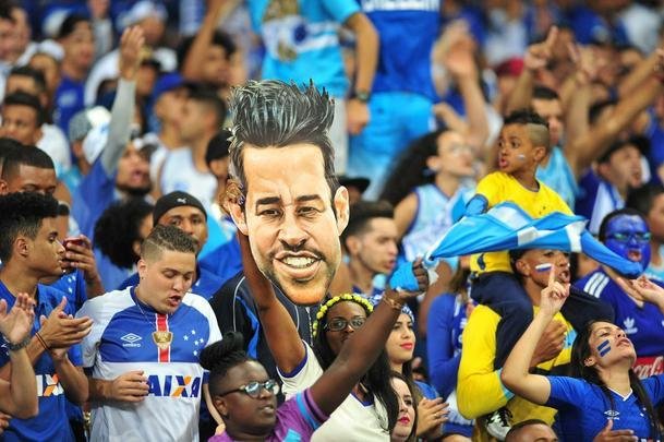 Torcida cruzeirense encheu o Mineiro em deciso com Flamengo na Copa Libertadores