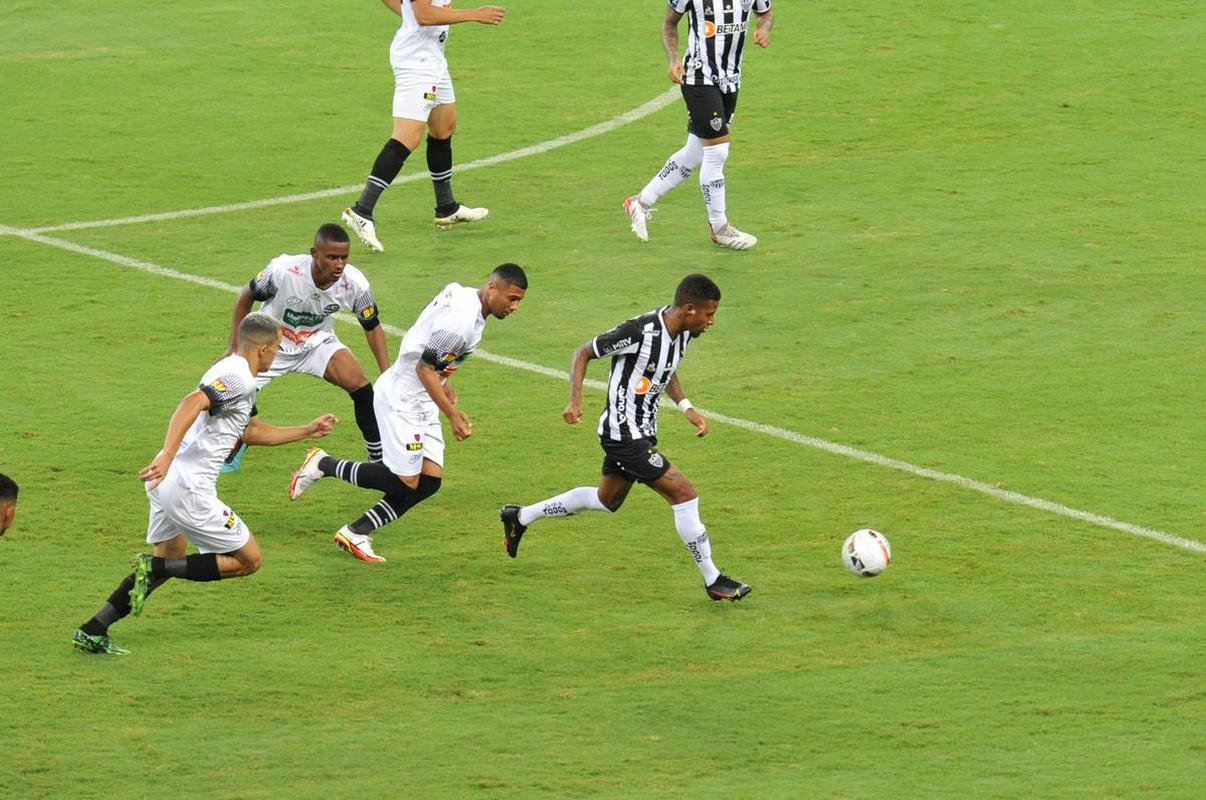O Atltico recebeu o Athletic nesta tera-feira (15), no Mineiro, em Belo Horizonte. A partida, vlida pela 7 rodada do Campeonato Mineiro de 2022, marcou o centsimo jogo do goleiro Everson com a camisa do Galo.