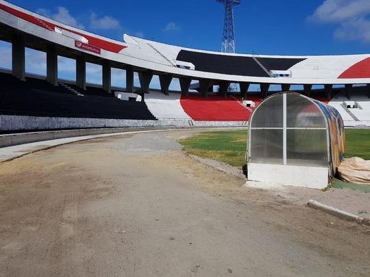 Estreia do Arruda na temporada 2020 acontece no sbado, s 19h, em um jogo do Santa Cruz pelo Campeonato Pernambucano, contra o Petrolina. Equipe corre contra o tempo para finalizar pintura e obra a tempo do jogo.