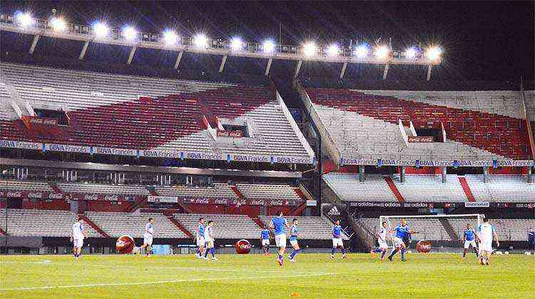 Conmebol define datas e horários para partidas das quartas de