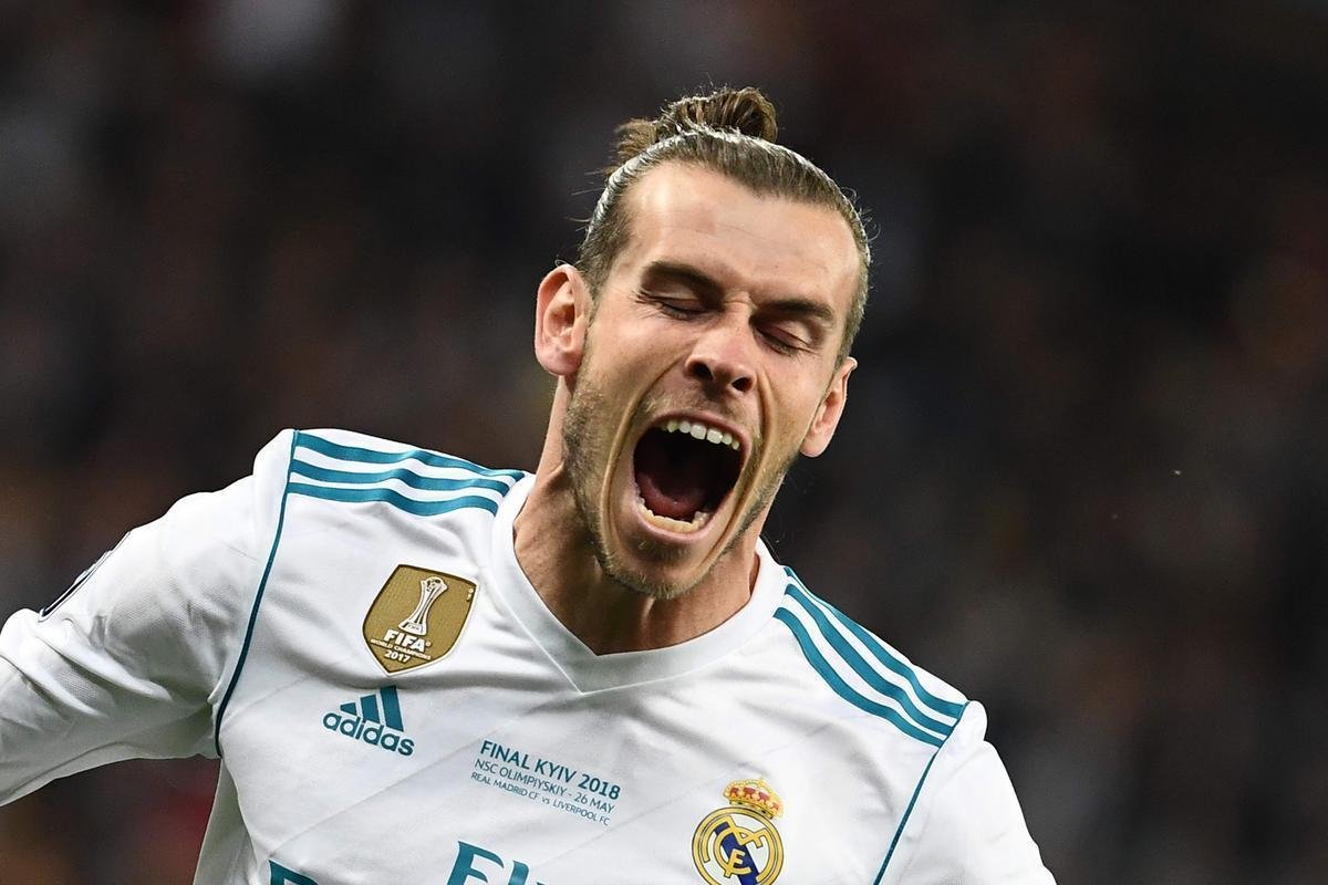 Com uma puxeta, parecida a uma bicicleta, Bale recolocou Real em vantagem: 2 a 1