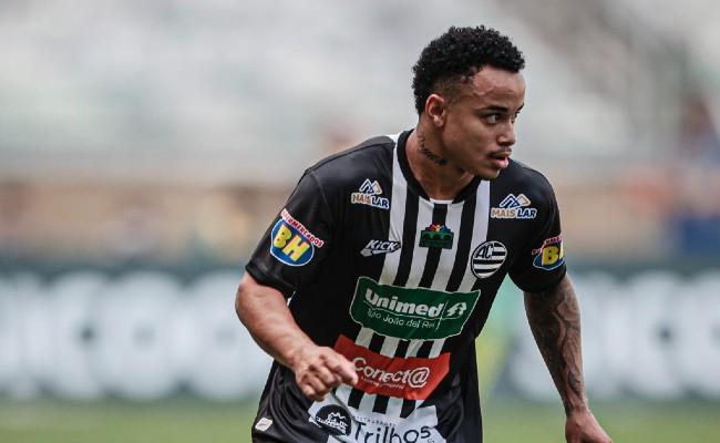 Athletic acerta empréstimo do lateral esquerdo Nathan, do Fortaleza