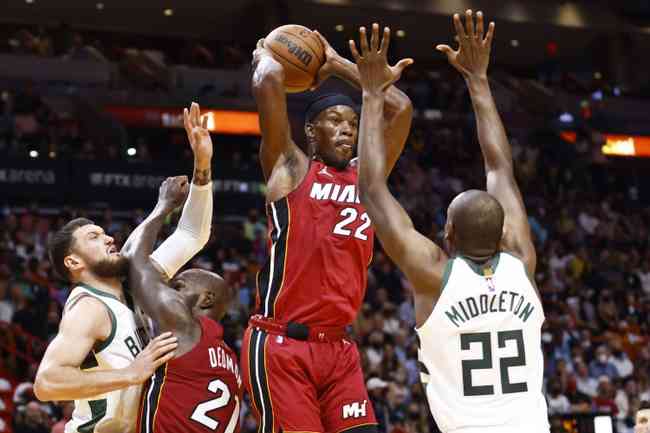 Miami Heat supera Bucks em estreia na NBA 