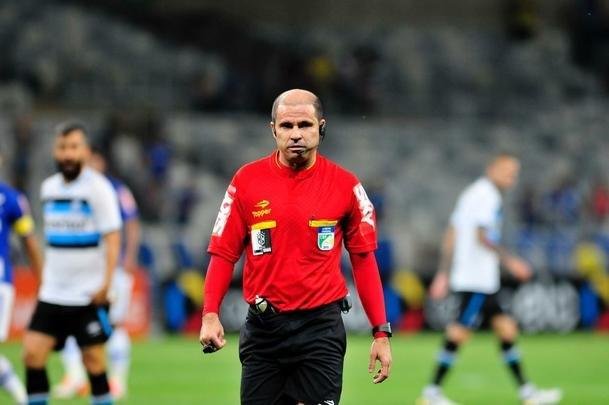 Cruzeiro x Grmio, jogo disputado no Mineiro e vlido pelo Campeonato Brasileiro