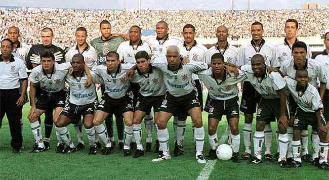 Elenco do Corinthians campeo brasileiro de 1999