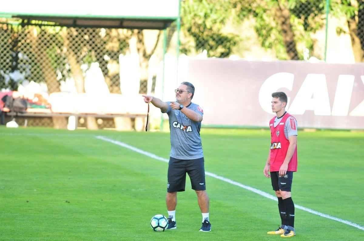 Novo tcnico do Atltico, Rogrio Micale comandou primeiro treino, nesta segunda-feira, na Cidade do Galo