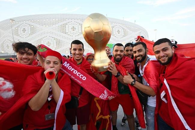 Torcedores de Marrocos e Canad na partida pelo Grupo F da Copa do Mundo 
