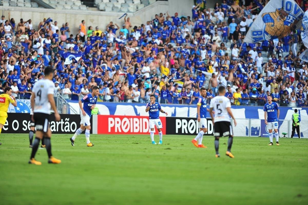 Rafinha, para o Cruzeiro, e Clayson, para o Corinthians, marcaram os gols da partida