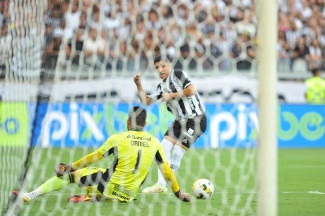 Fotos do jogo entre Atl�tico e Internacional, na estreia da S�rie A de 2022, no Mineir�o