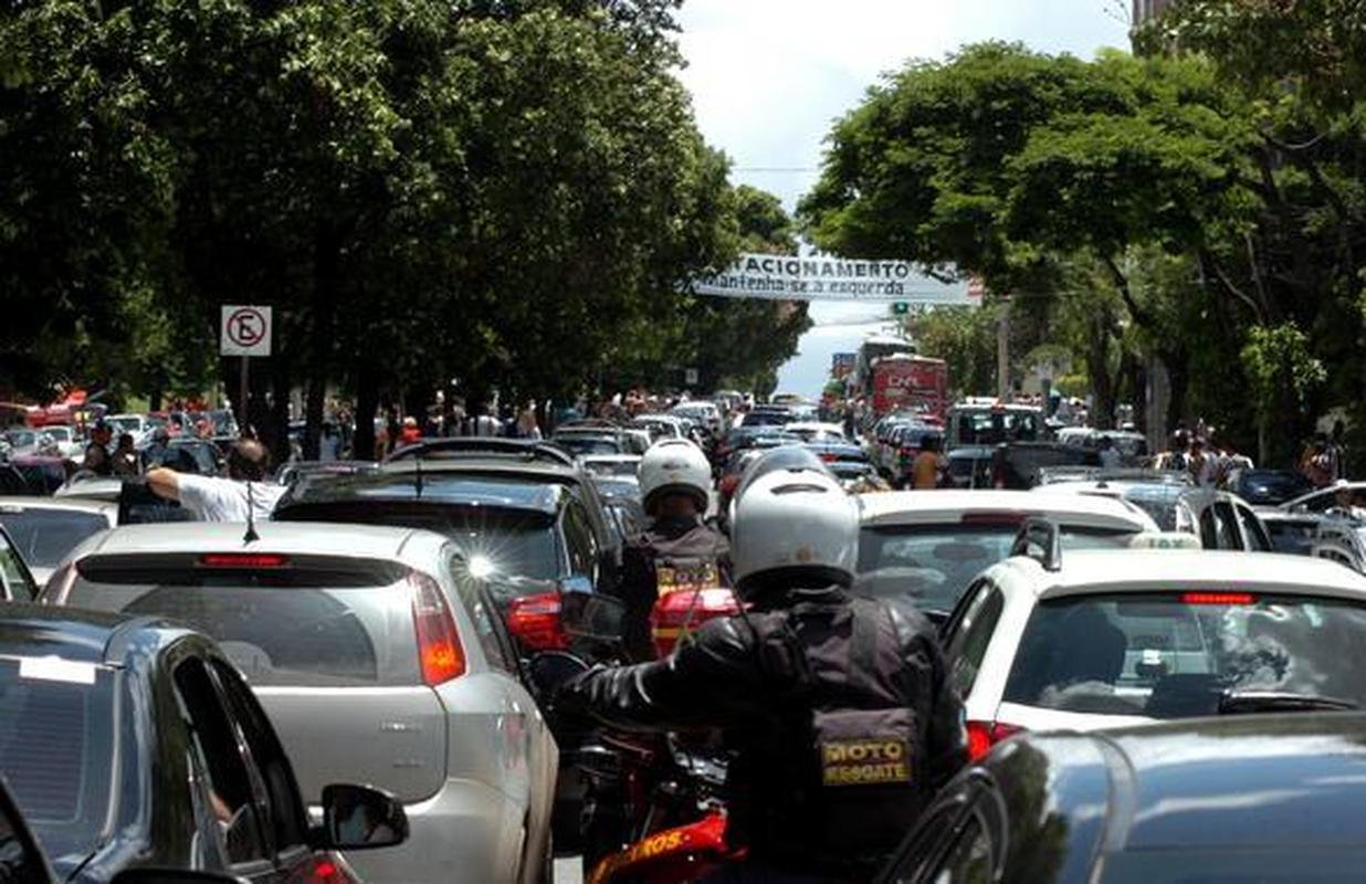 Torcida do Atltico chega ao Mineiro 