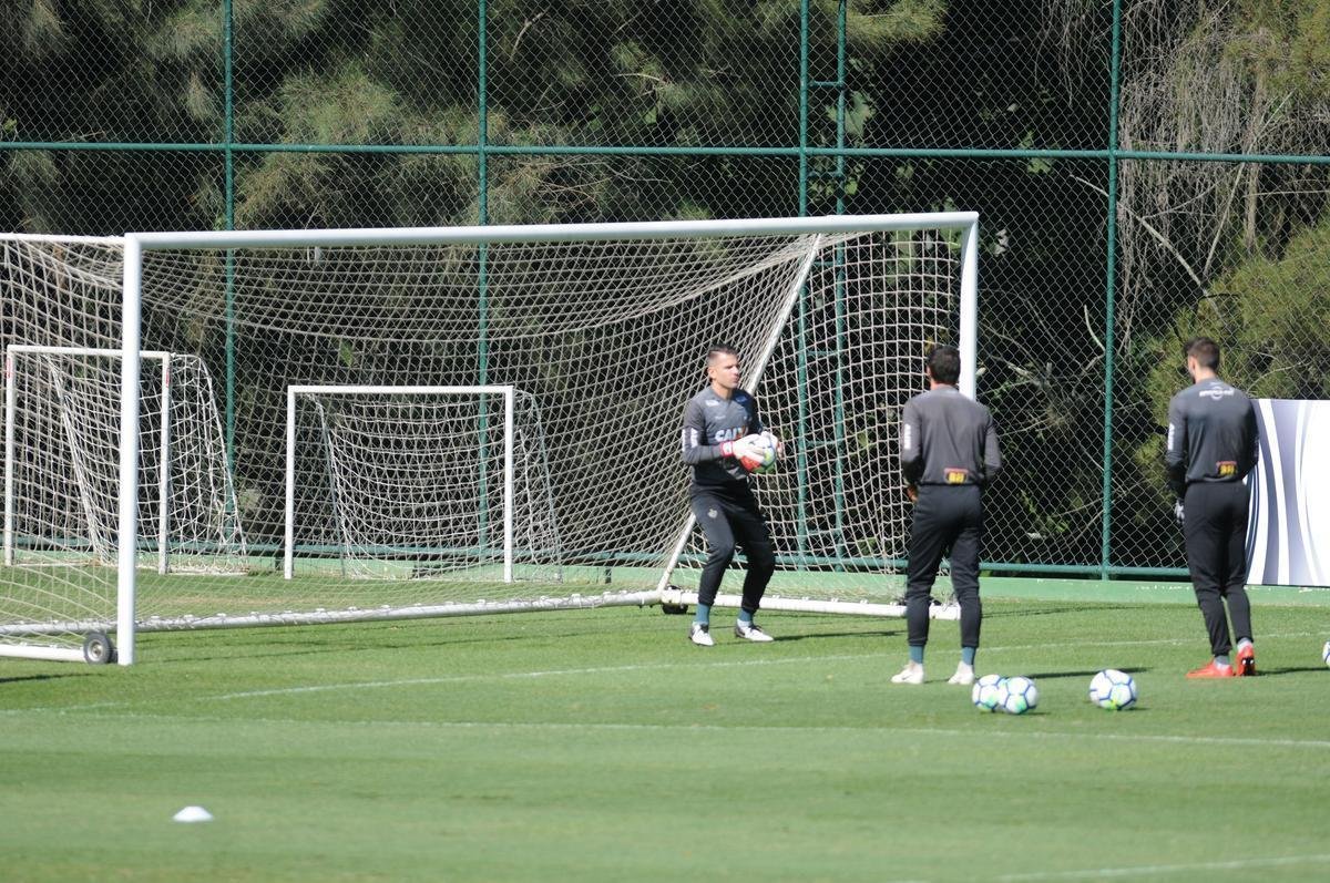 Imagens do treino na Cidade do Galo