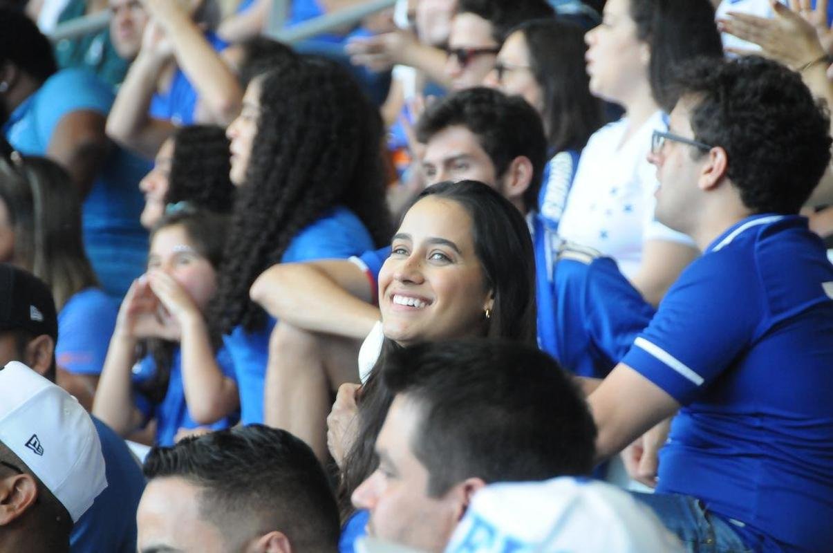 Fotos da torcida do Cruzeiro, no Mineiro, na partida contra a Ponte Preta pela 13 rodada da Srie B do Campeonato Brasileiro. Mineiro recebeu grande pblico mais uma vez