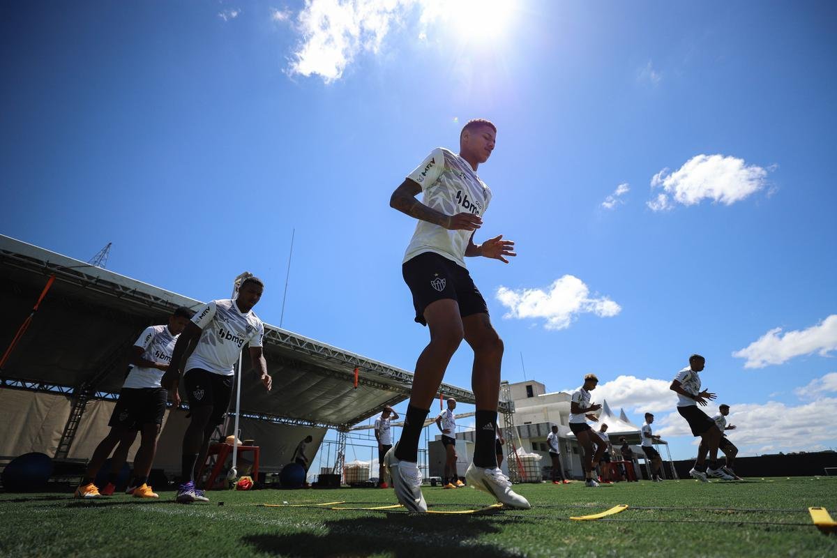 Atltico inicia preparao para enfrentar o Vasco; veja fotos