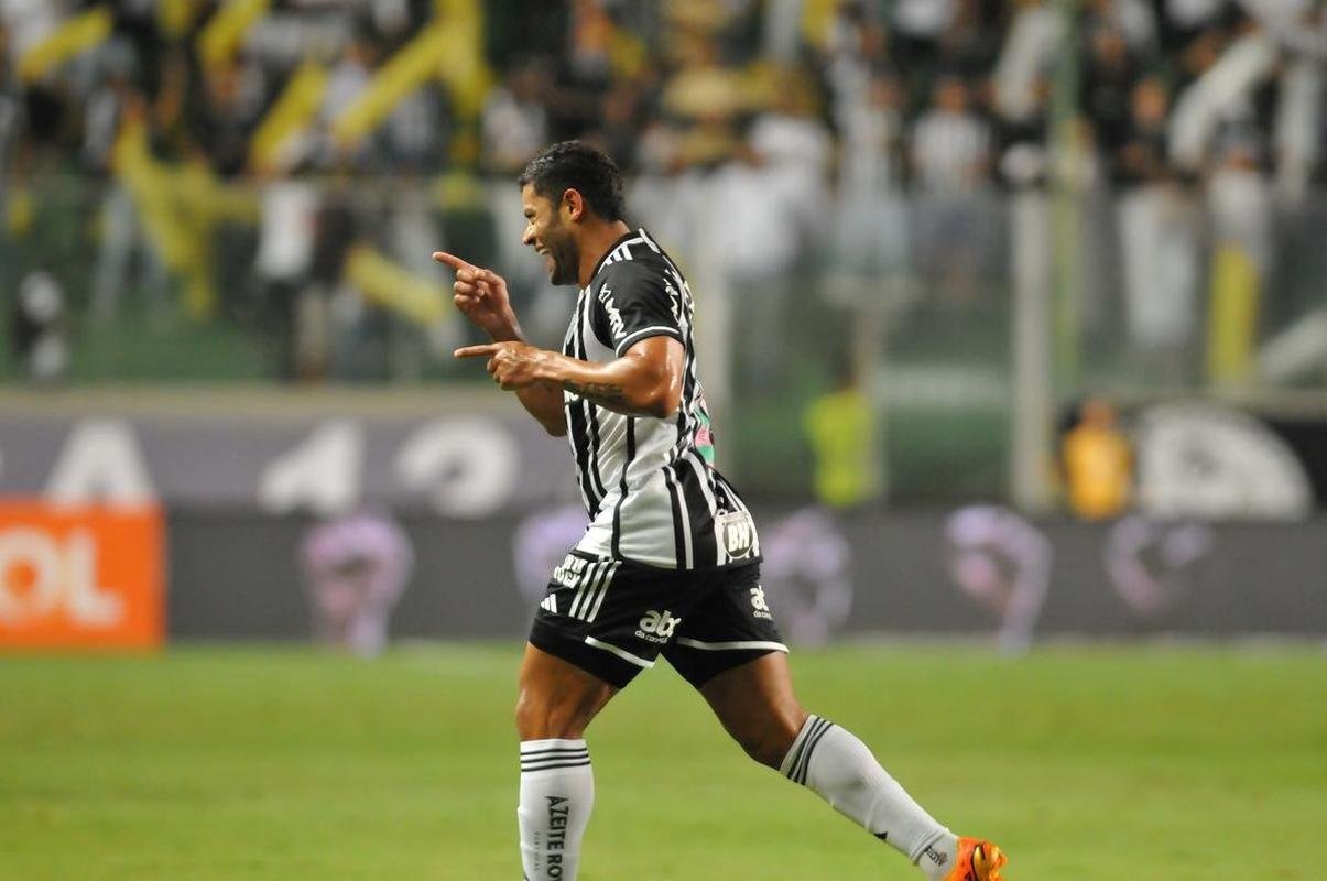 Fotos do jogo entre Atltico e Athletico-PR