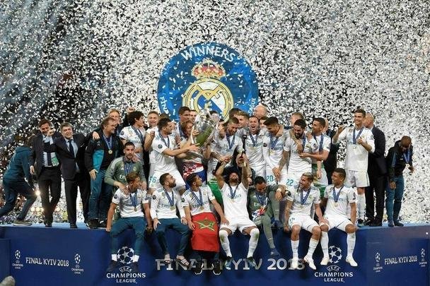 Festa do Real Madrid com a conquista da 13 Liga dos Campees, a terceira de forma seguida