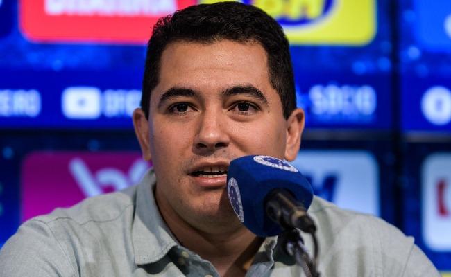 'O Cruzeiro precisa aprender com os erros do Mineiro', diz Pedro Martins 'O Cruzeiro precisa aprender com os erros do Mineiro', diz Pedro Martins