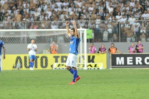 Fred marca de pnalti, empata clssico e d ttulo mineiro ao Cruzeiro no Independncia