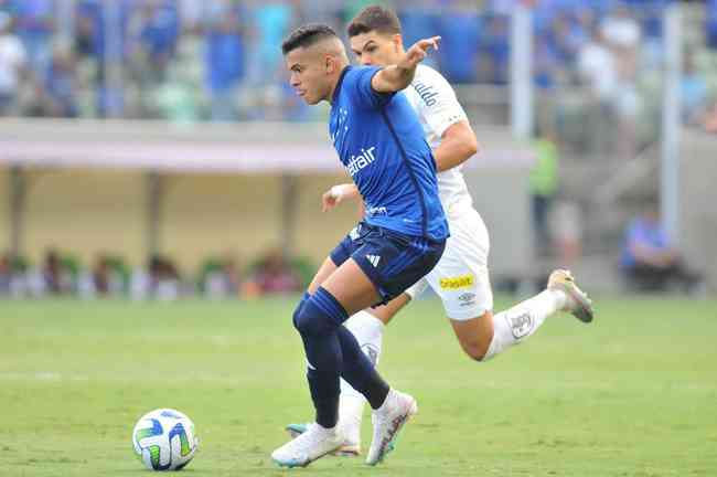 Cruzeiro vence Santos com dois de Wesley e assume liderança provisória da  Série A