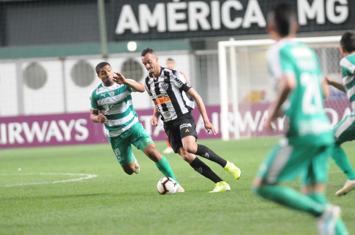 Fotos do primeiro tempo do jogo entre Atltico e La Equidad, no Independncia, pela Copa Sul-Americana