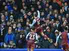 Com Coutinho apagado, Aston Villa vence Everton fora pelo Campeonato Inglês