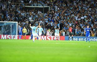 No segundo tempo, Lautaro Martnez marcou o terceiro dele no jogo, Robinho fez de falta para o Cruzeiro e Solari deu nmeros finais ao placar: Racing 4 x 2 Cruzeiro