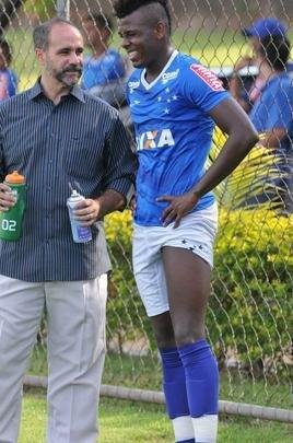 Marcos Vincius sentiu incmodo na coxa direita durante jogo-treino contra o Nutico-RR