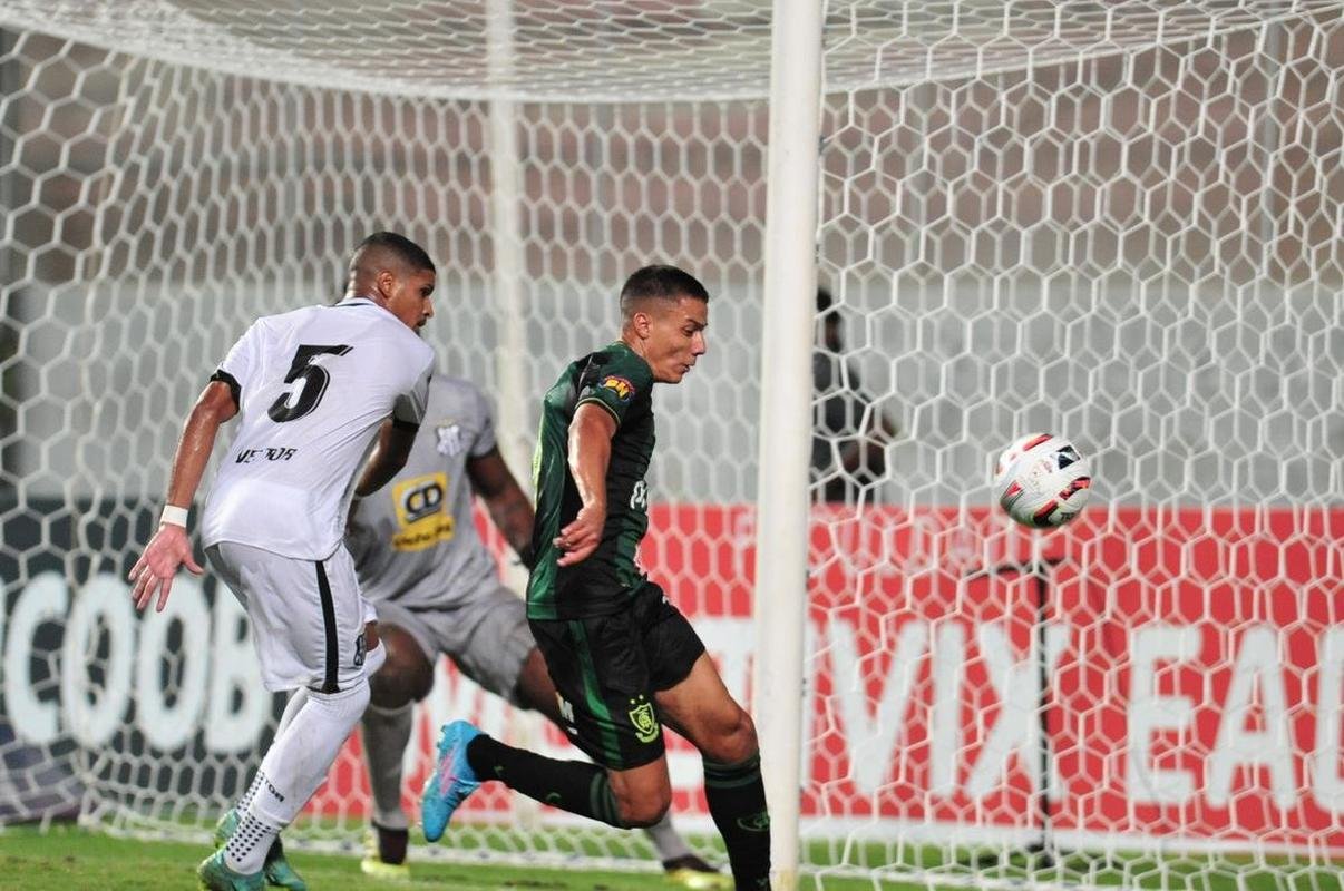 Amrica e Democrata-GV se enfrentaram no Independncia pela 2 rodada do Campeonato Mineiro