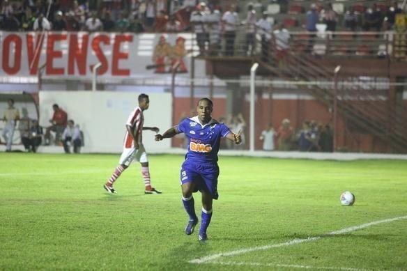 Villa Nova e Cruzeiro se enfrentaram pela oitava rodada do Campeonato Mineiro