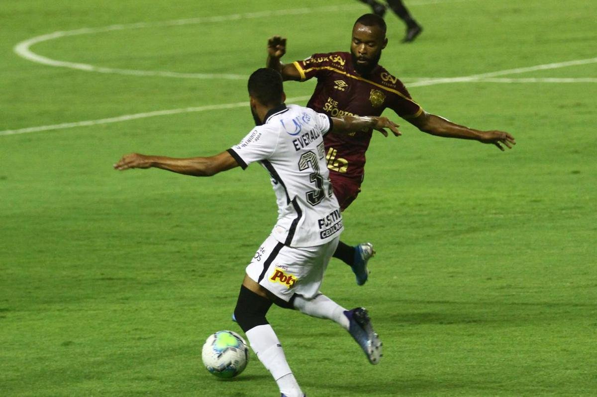 Com gol do zagueiro Maidana, de pênalti, Sport venceu o Corinthians em casa e deu um salto importante na tabela de classificação da Série A.