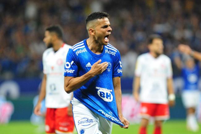 Jogo contra Londrina vale 'pontos em dobro' para Paulo Pezzolano