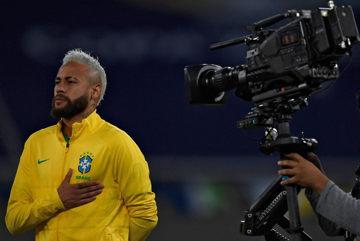 Brasil e Peru se enfrentaram pela segunda rodada do Grupo B da Copa Amrica